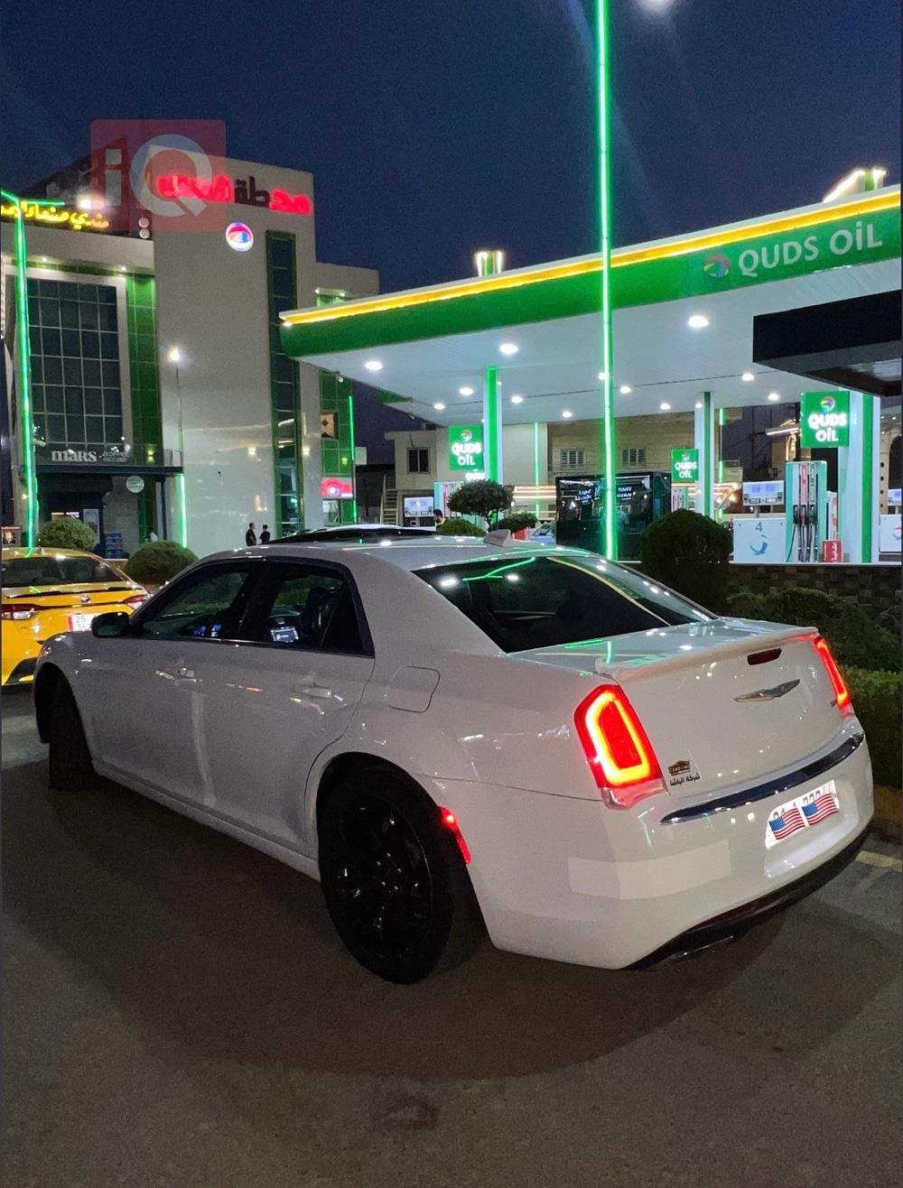 کرایسلەر 300